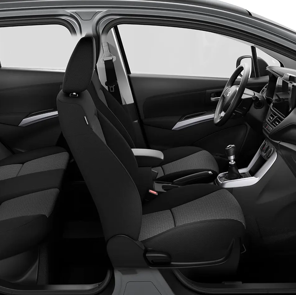 Obszerna i komfortowa kabina Duża ilość miejsca dla pasażerów z tyłu