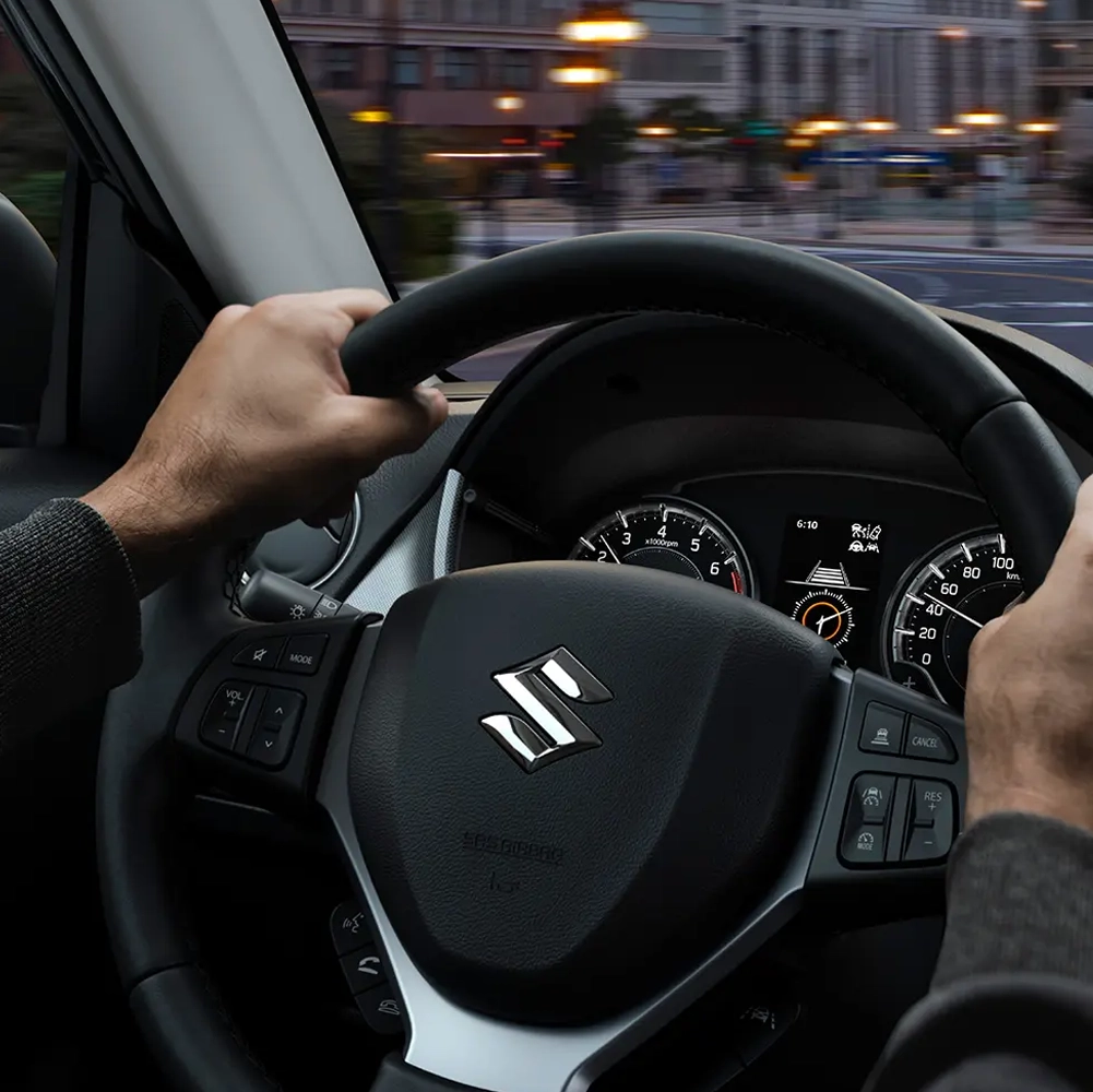 Wysoki poziom bezpieczeństwa Zaawansowane systemy wsparcia kierowcy