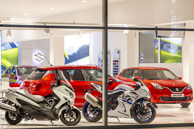 Nowy standard wizualizacji salonów sprzedaży marki Suzuki